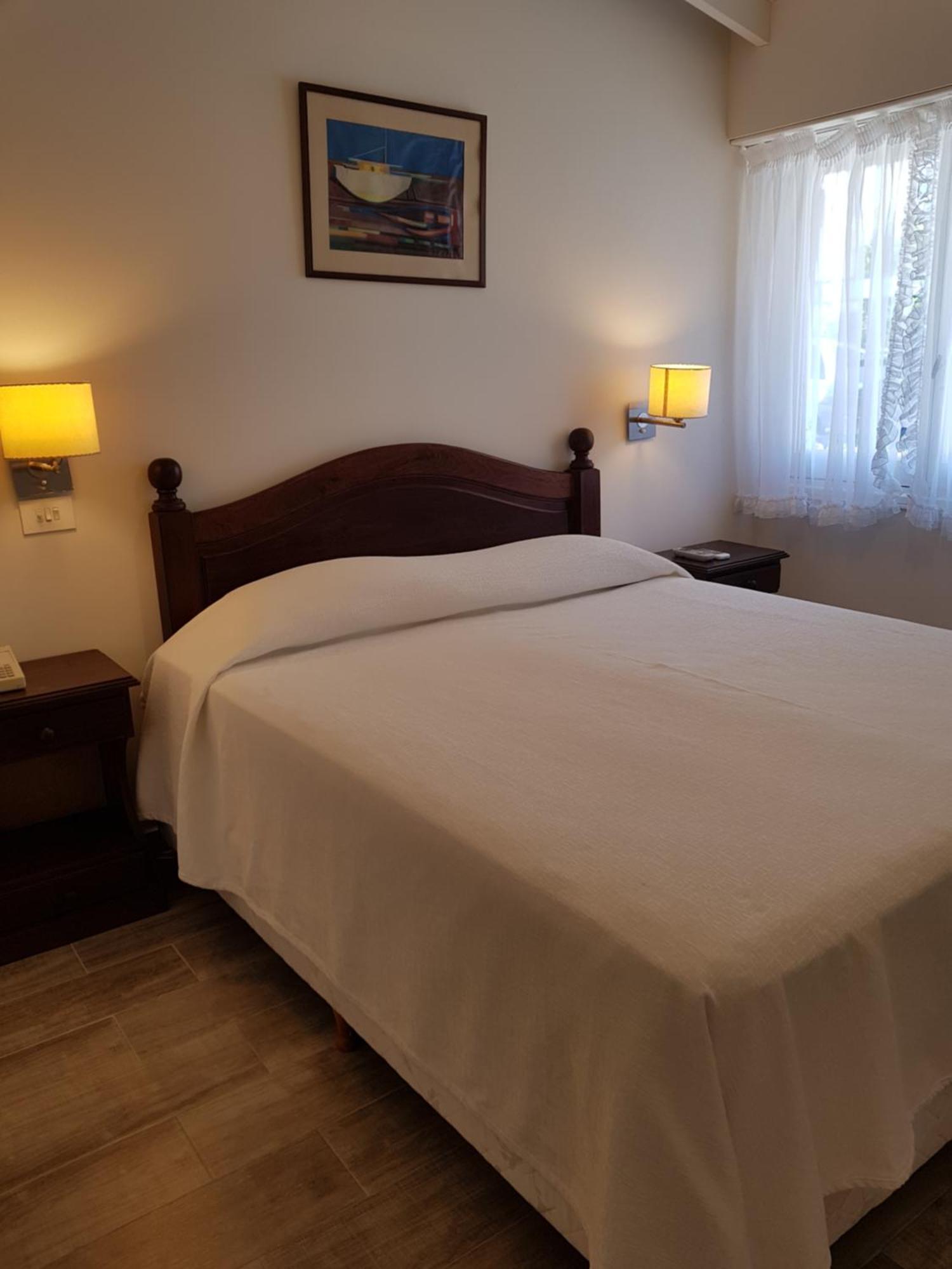 108 Y El Mar - Hotel Tejas Rojas Villa Gesell Quarto foto
