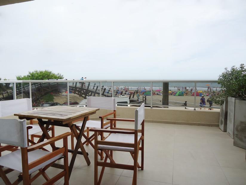 108 Y El Mar - Hotel Tejas Rojas Villa Gesell Exterior foto