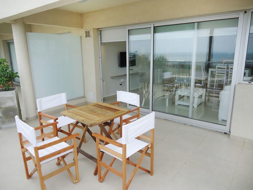 108 Y El Mar - Hotel Tejas Rojas Villa Gesell Exterior foto